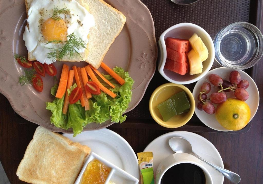 Baan Dinso Hostel@Ratchadamnoen Bangkok Kültér fotó