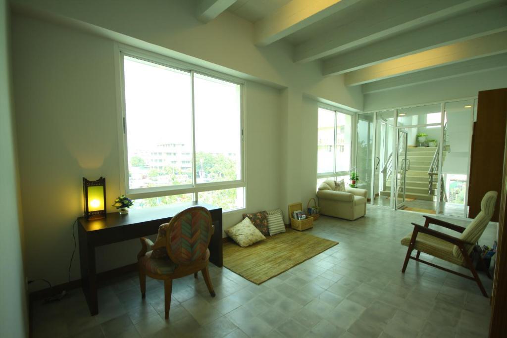 Baan Dinso Hostel@Ratchadamnoen Bangkok Kültér fotó