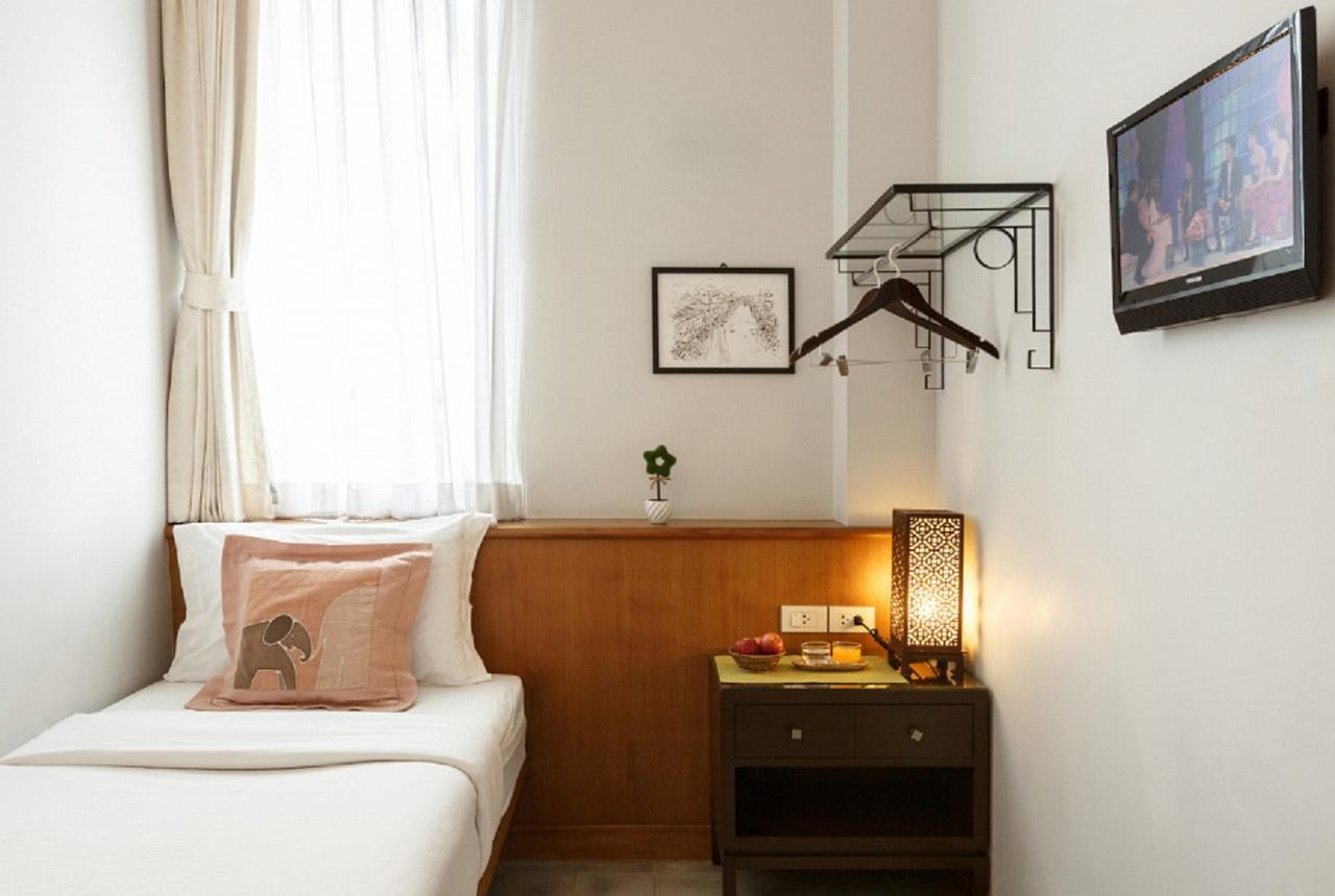 Baan Dinso Hostel@Ratchadamnoen Bangkok Kültér fotó