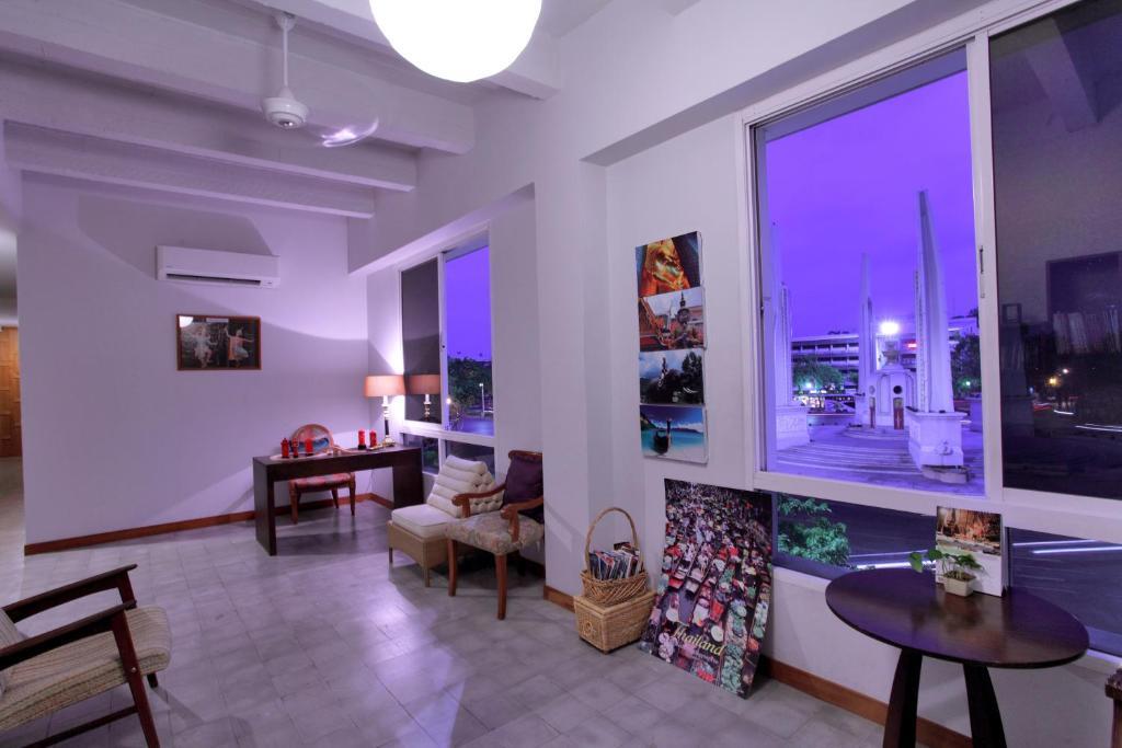 Baan Dinso Hostel@Ratchadamnoen Bangkok Kültér fotó